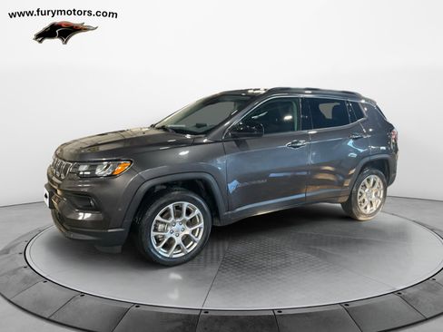 Used 2022 Jeep Compass Latitude image 7