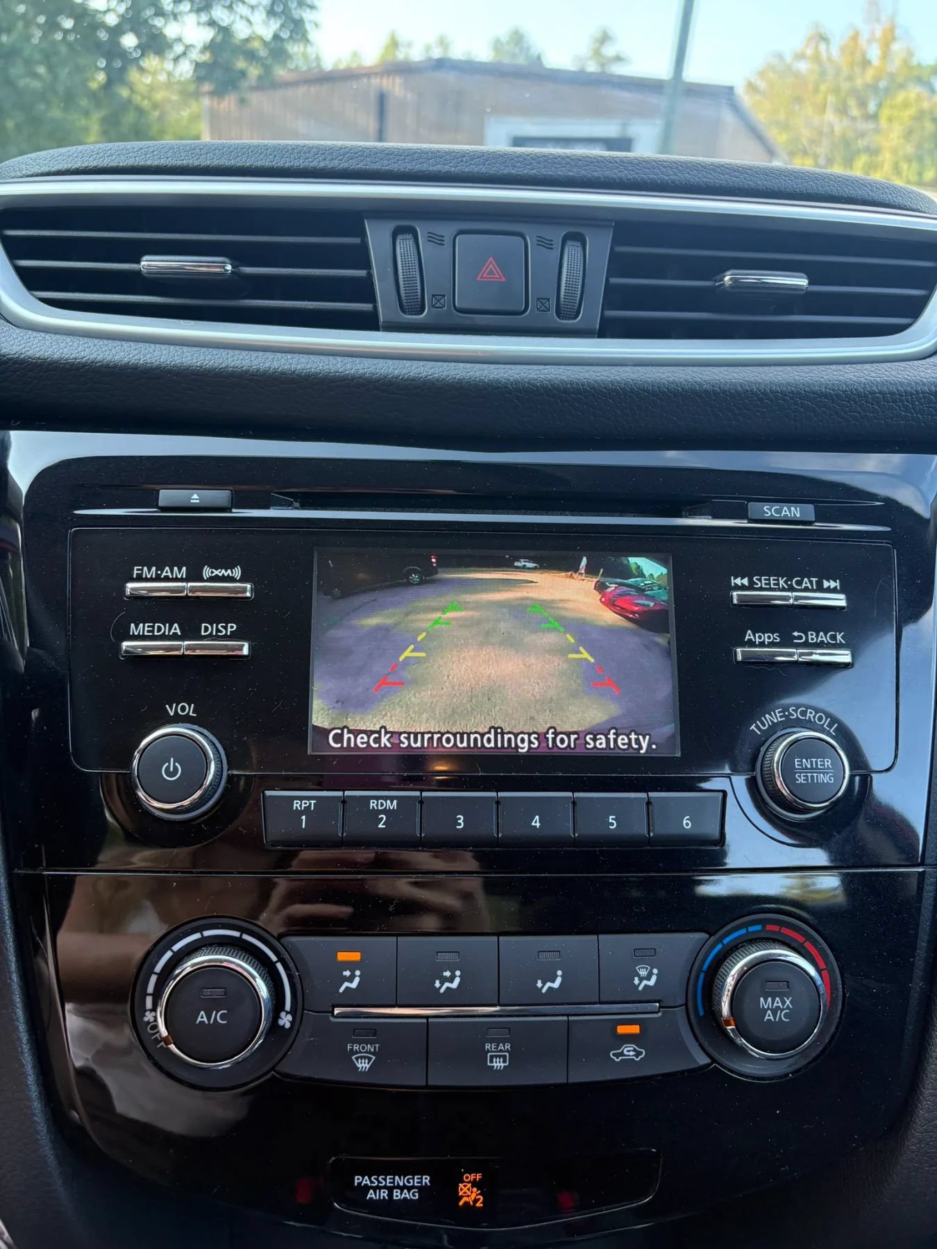 Used 2016 Nissan Rogue S AWD/4WD image 15