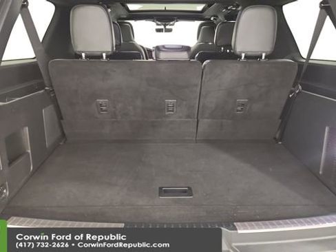 Used 2023 Lincoln Navigator L Reserve w/ Equipment Group 201A image 25