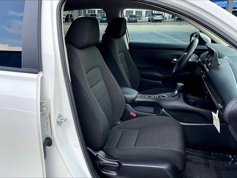 Used 2024 Honda HR-V LX image 9