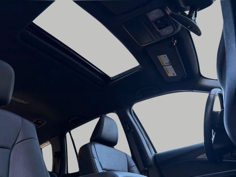Used 2024 Honda Passport EX-L image 19
