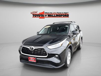 Used 2023 Toyota Highlander LE