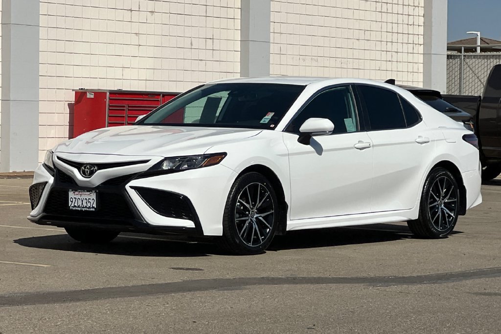 Certified 2024 Toyota Camry SE w/ Convenience Package FWD image 10