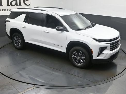 New 2026 Chevrolet Traverse LT w/ LPO, Floor Liner Package image 27