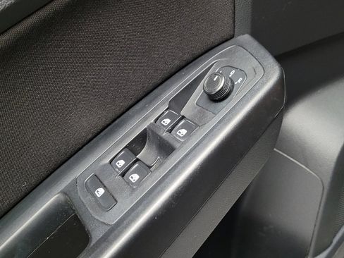 Used 2020 Volkswagen Atlas Cross Sport S FWD image 27