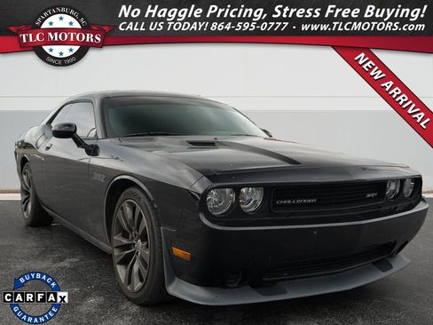Used 2014 Dodge Challenger SRT8 Core RWD image 1
