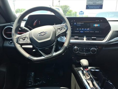 New 2026 Chevrolet Trax RS w/ Sunroof Package FWD image 13