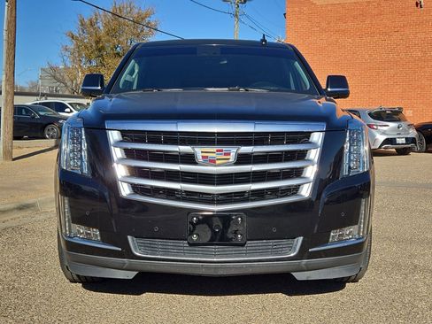 Used 2018 Cadillac Escalade ESV Luxury image 10