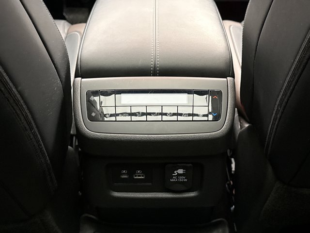 Used 2023 Nissan Pathfinder Platinum AWD/4WD image 20