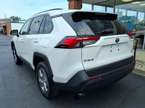 Used 2024 Toyota RAV4 XLE AWD/4WD image 21