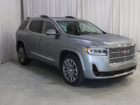 Used 2023 GMC Acadia Denali w/ Denali Ultimate Package AWD/4WD image 30