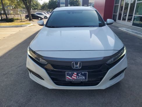 Used 2018 Honda Accord Sport image 8