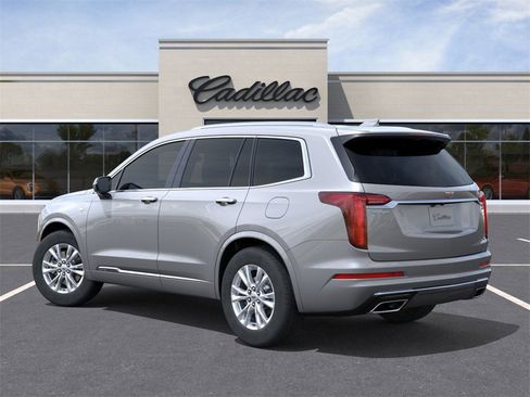 New 2025 Cadillac XT6 Luxury image 3