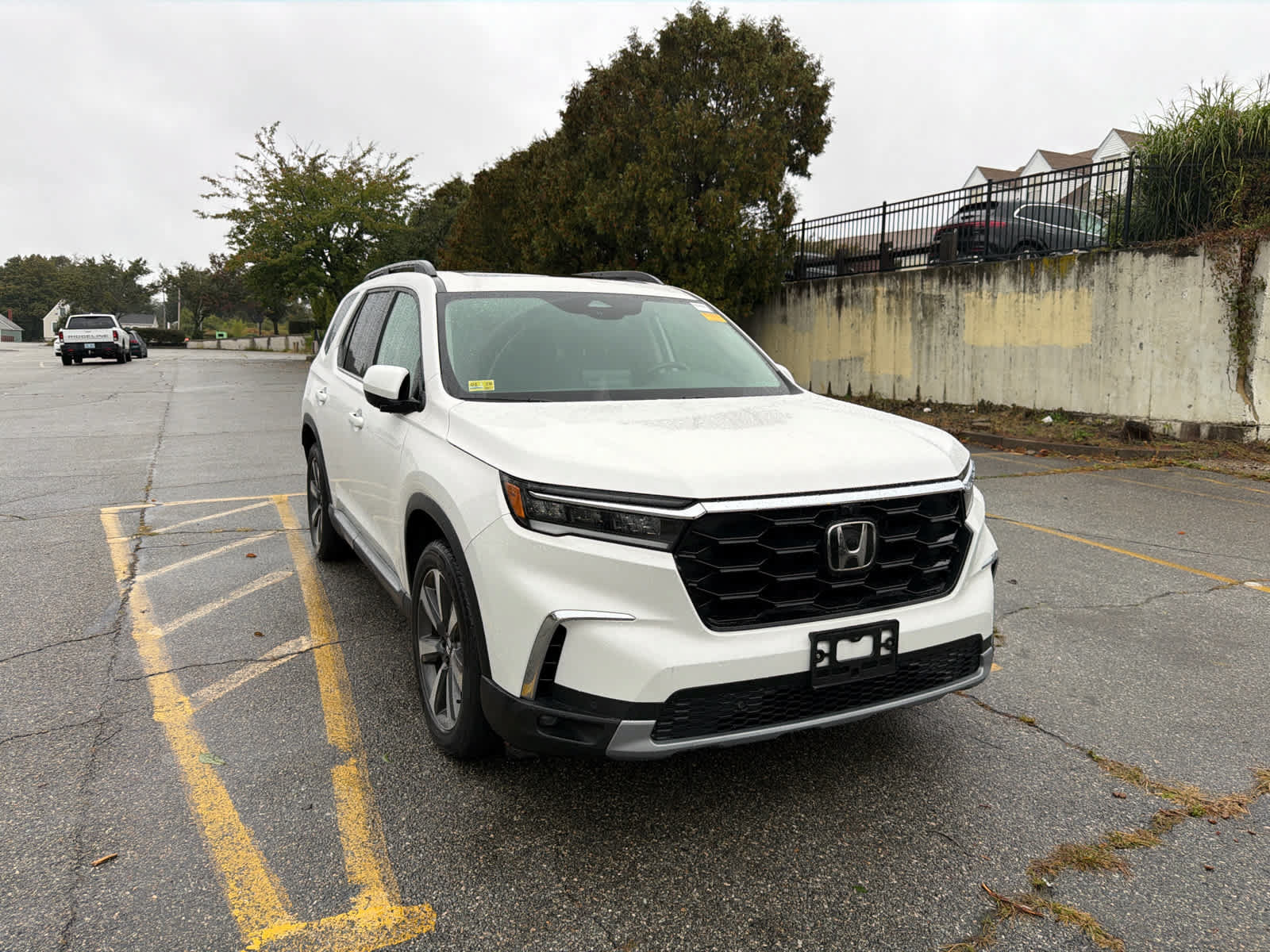 Used 2024 Honda Pilot Elite image 3