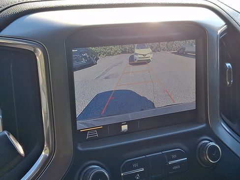 Used 2019 Chevrolet Silverado 1500 LT Trail Boss AWD/4WD image 18
