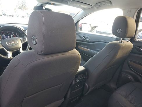 Certified 2020 GMC Acadia SLE image 10