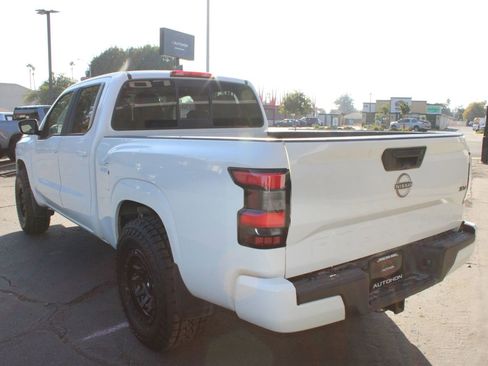 Used 2022 Nissan Frontier SV image 36