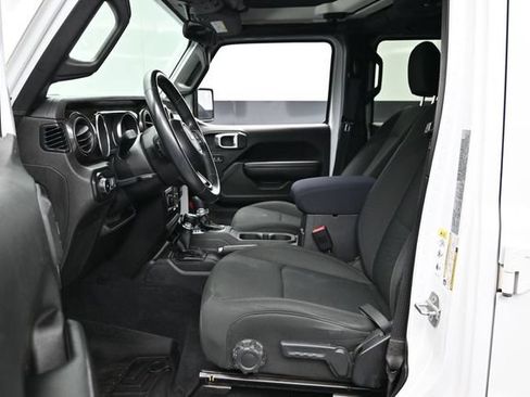 Certified 2019 Jeep Wrangler Unlimited Sport AWD/4WD image 19