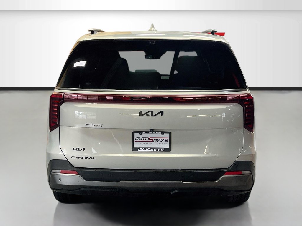 Used 2025 Kia Carnival SX Prestige FWD image 6