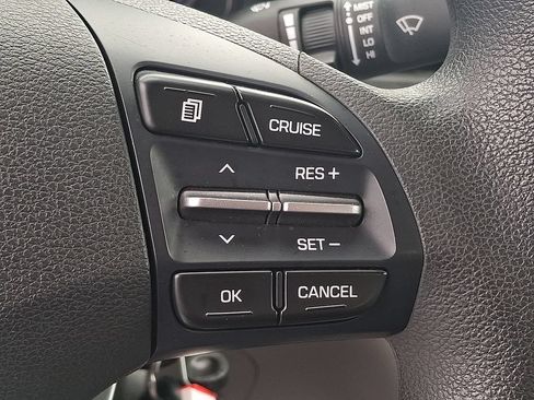 Used 2020 Hyundai Elantra SEL FWD image 18