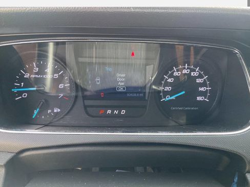 Used 2015 Ford Taurus Police Interceptor AWD image 9