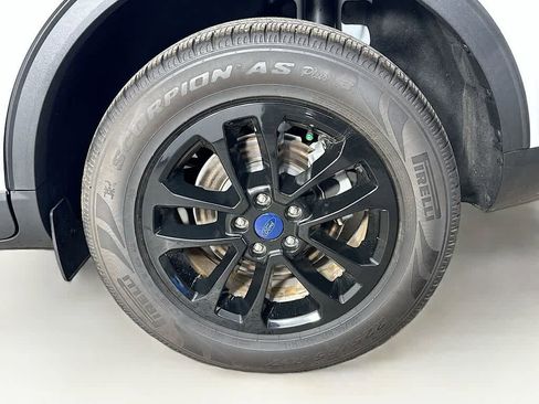 Certified 2022 Ford Escape SE w/ Cold Weather Package image 7