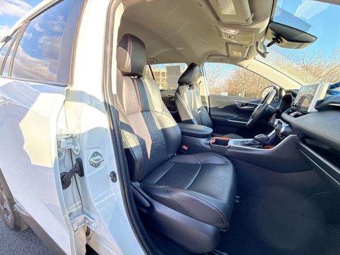 Used 2023 Toyota RAV4 Adventure image 24