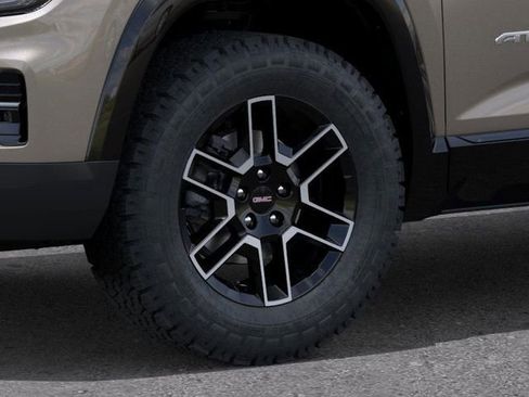 Used 2026 GMC Terrain AT4 w/ Convenience Package III AWD/4WD image 9