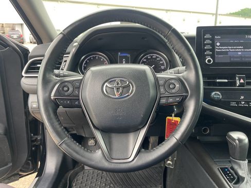 Used 2024 Toyota Camry SE FWD image 22
