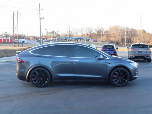 Used 2021 Tesla Model X Performance image 13