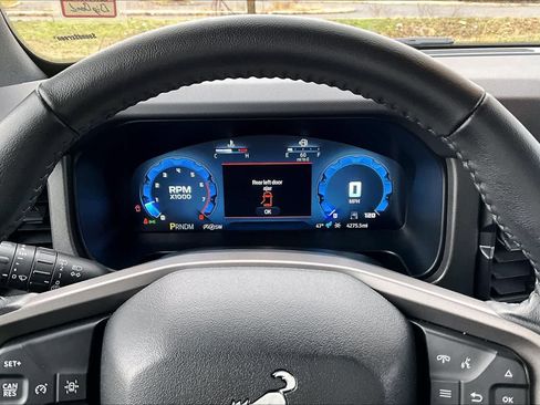 Used 2025 Ford Bronco Big Bend w/ Black Appearance Package image 18