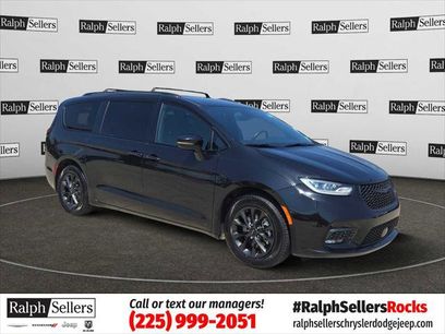 Certified 2021 Chrysler Pacifica Touring-L w/ S Appearance Package
