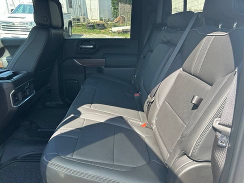 Used 2023 Chevrolet Silverado 2500 High Country w/ Safety Package II AWD/4WD image 16