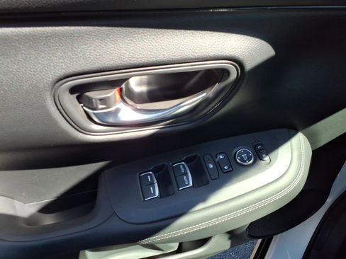 Certified 2024 Honda HR-V EX-L image 15
