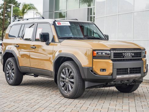 Certified 2024 Toyota Land Cruiser image 6