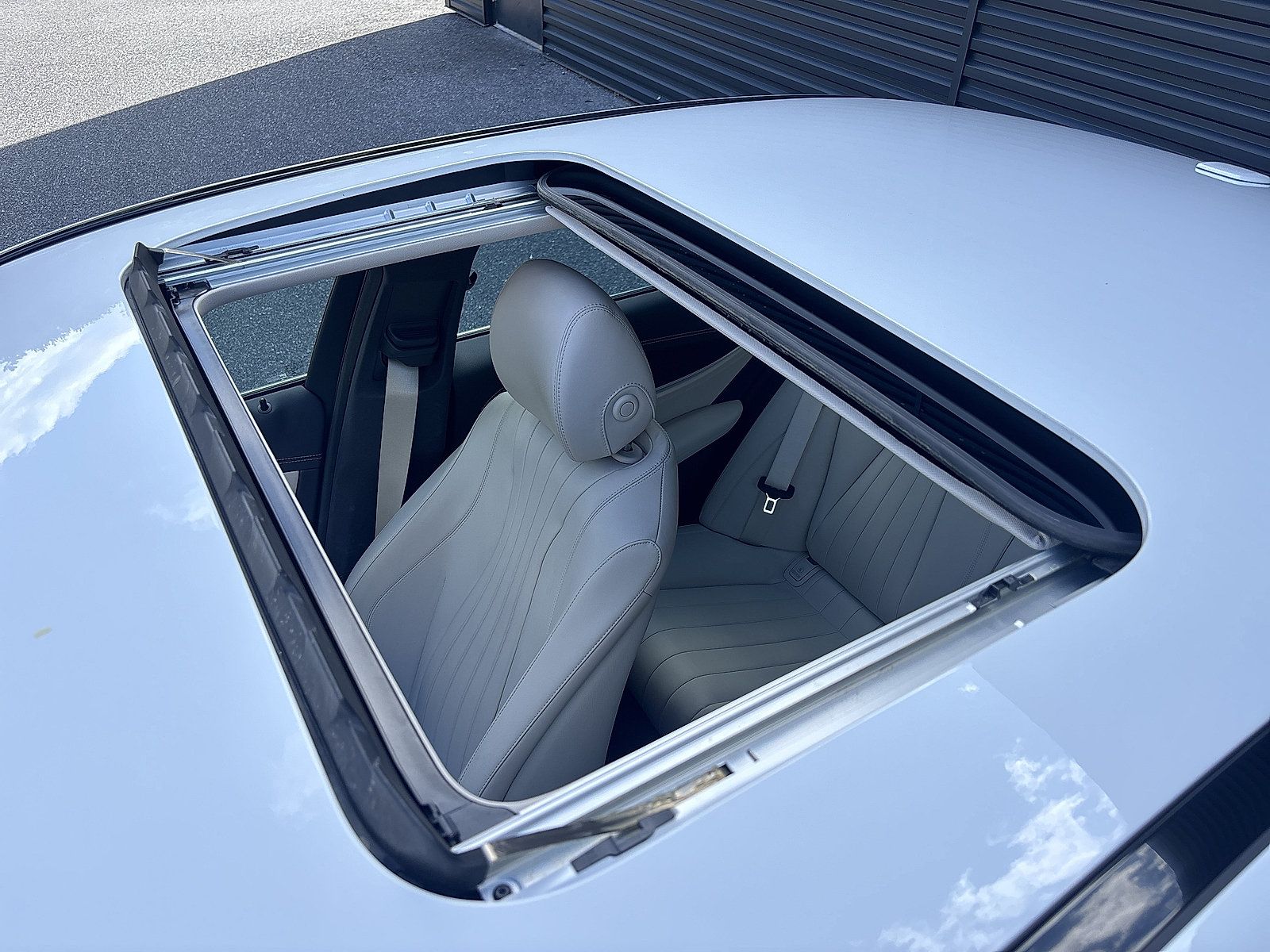Used 2023 Mercedes-Benz E 350 4MATIC Sedan image 28