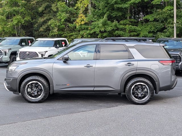 Used 2025 Nissan Pathfinder Rock Creek AWD/4WD image 4