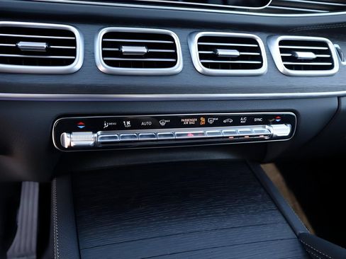 Certified 2026 Mercedes-Benz GLE 350 4MATIC image 40
