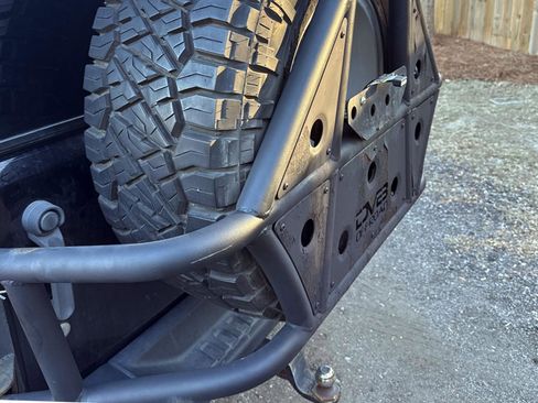 Used 2014 Jeep Wrangler Unlimited Rubicon image 8