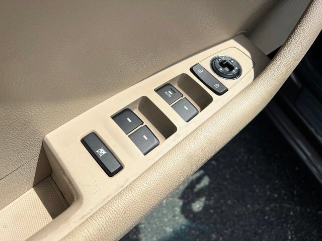 Used 2016 Hyundai Sonata SE FWD image 25