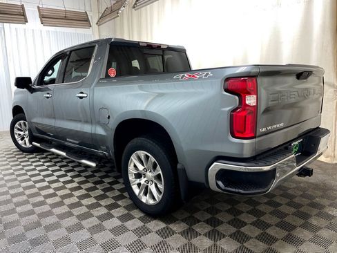 Used 2021 Chevrolet Silverado 1500 LTZ w/ Technology Package AWD/4WD image 23