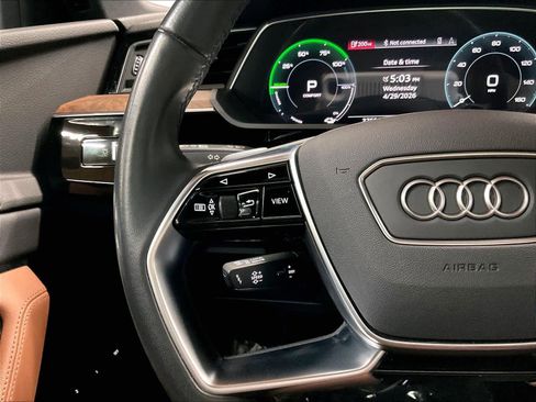 Certified 2023 Audi e-tron Premium Plus w/ Premium Plus Package AWD/4WD image 19