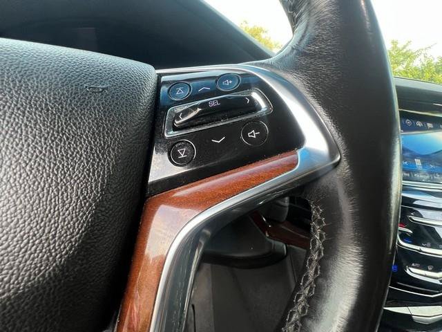 Used 2019 Cadillac Escalade Luxury AWD/4WD image 14