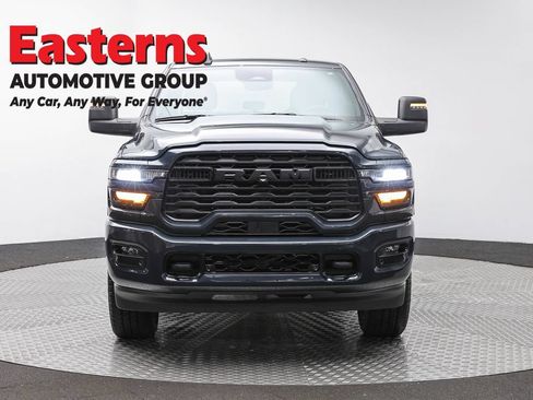 Used 2025 RAM 2500 Big Horn AWD/4WD image 2