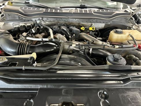 Used 2019 Ford F250 Lariat w/ Lariat Ultimate Package AWD/4WD image 22