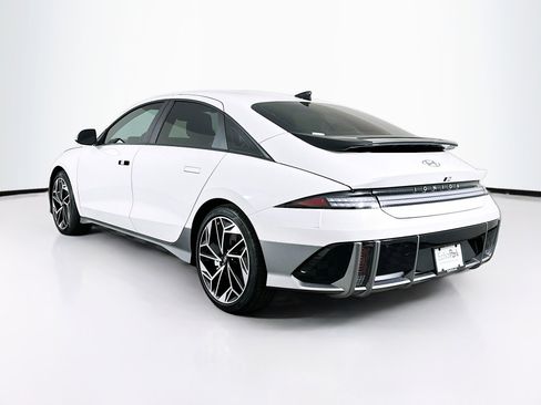 Used 2024 Hyundai Ioniq 6 SEL image 5