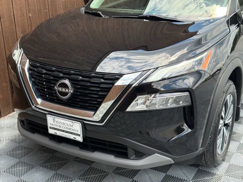 Used 2023 Nissan Rogue SV AWD/4WD image 18