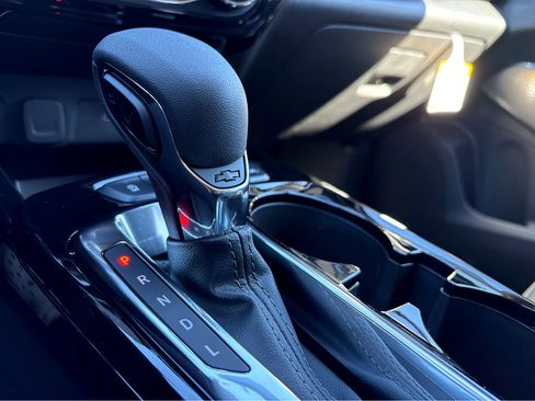 New 2025 Chevrolet Trax ACTIV image 17