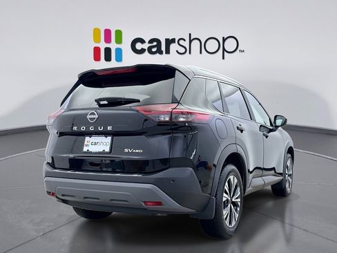 Used 2023 Nissan Rogue SV w/ SV Premium B Package image 5