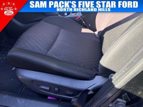 Used 2019 Nissan Rogue SV image 9